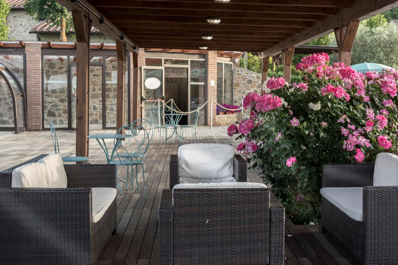 Antica Fonte Resort 카솔레 델사 외부 사진